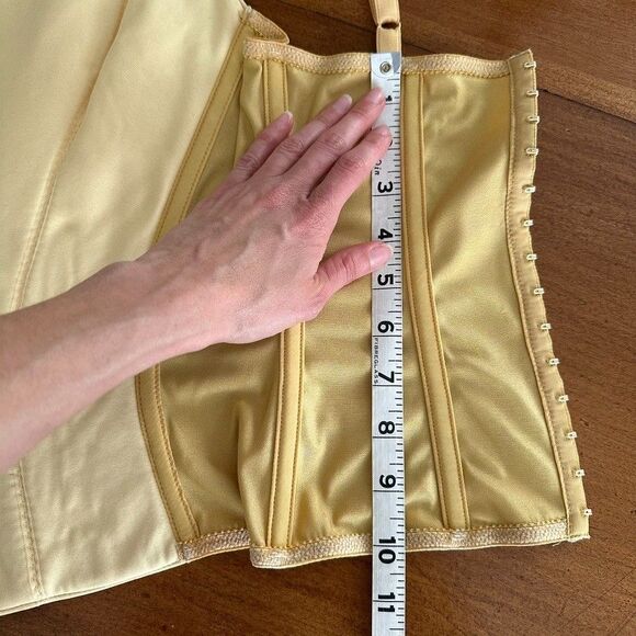 On Gossamer Gold Satin Corset Cami Top M Lingerie Diamond Quilted Cupped PinUp - Picture 15 of 16